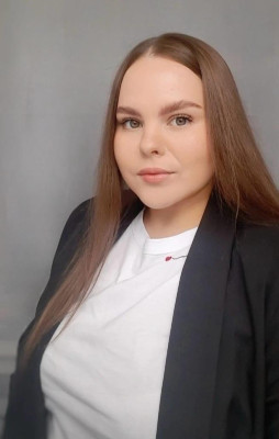 Воспитатель Комарова Арина Игоревна Воспитатель Комарова Арина Игоревна